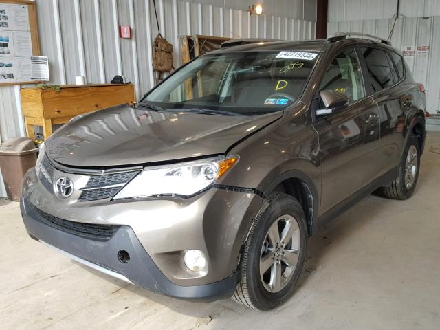 JTMRFREV8FD118524 - 2015 TOYOTA RAV4 XLE BROWN photo 2