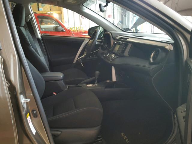 JTMRFREV8FD118524 - 2015 TOYOTA RAV4 XLE BROWN photo 5