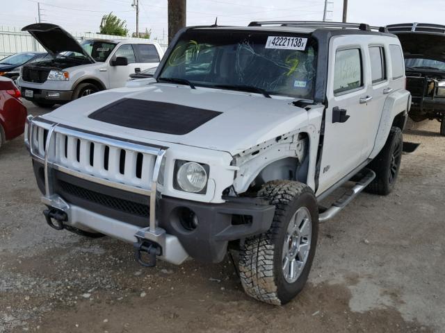 5GTEN13L488176669 - 2008 HUMMER H3 ALPHA WHITE photo 2