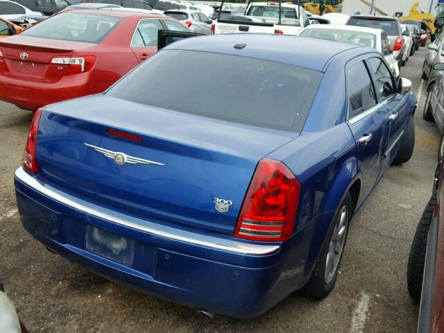 2C3CA6CTXAH320303 - 2010 CHRYSLER 300C BLUE photo 4