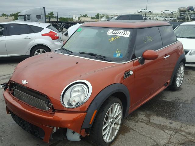 WMWSU3C50CT258248 - 2012 MINI COOPER ORANGE photo 2