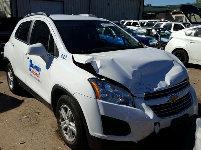 3GNCJLSB0GL271476 - 2016 CHEVROLET TRAX 1LT WHITE photo 1