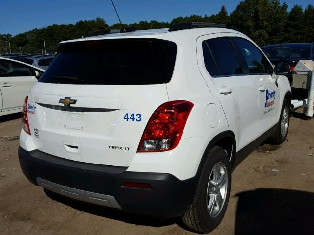 3GNCJLSB0GL271476 - 2016 CHEVROLET TRAX 1LT WHITE photo 4