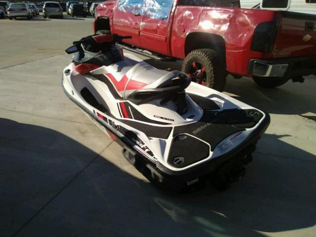 YDV17880D212 - 2012 SEA JETSKI RED photo 3