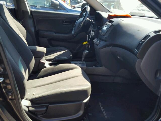 KMHDU46D29U653776 - 2009 HYUNDAI ELANTRA GL BLACK photo 5