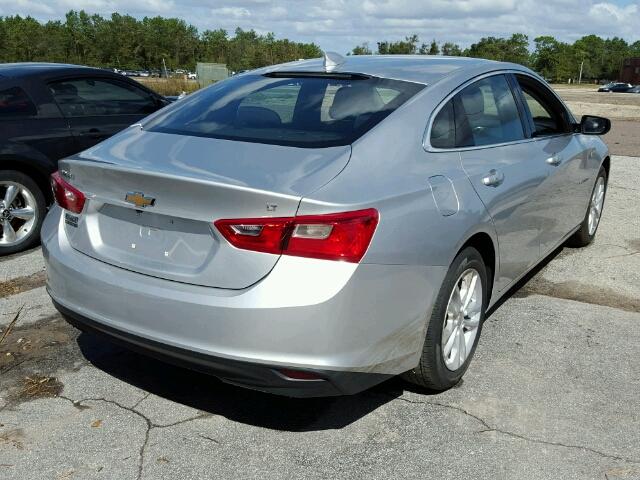 1G1ZD5ST6JF106010 - 2018 CHEVROLET MALIBU LT SILVER photo 4