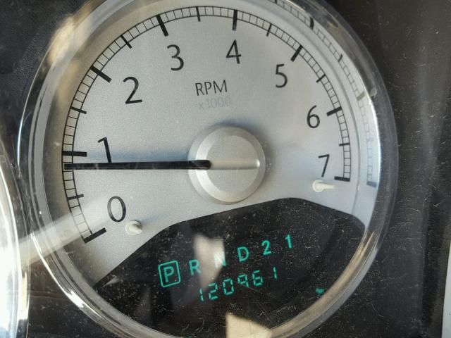 1A8HW582X7F516399 - 2007 CHRYSLER ASPEN LIMI 银色 照片 8