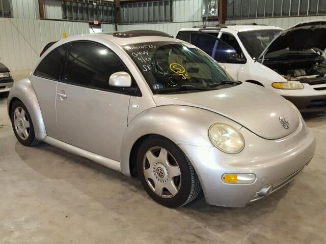 3VWDD21C0YM473865 - 2000 VOLKSWAGEN NEW BEETLE 银色 照片 1