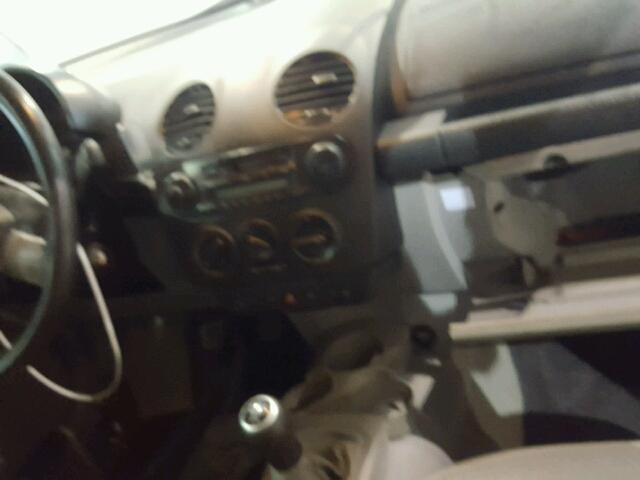 3VWDD21C0YM473865 - 2000 VOLKSWAGEN NEW BEETLE 银色 照片 9