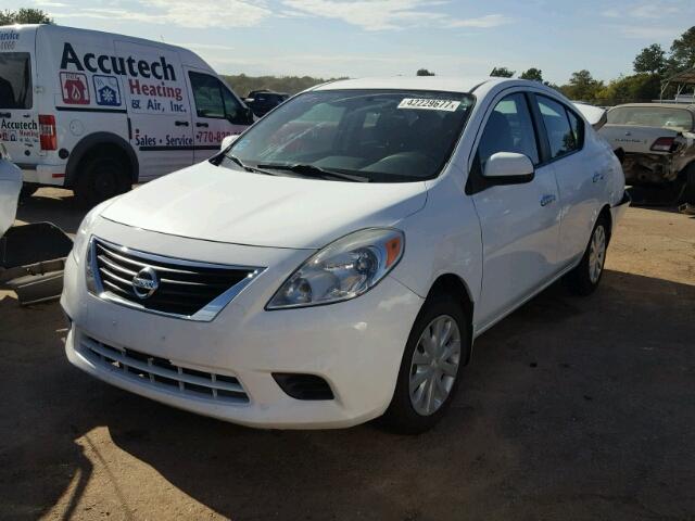 3N1CN7AP5CL835816 - 2012 NISSAN VERSA S WHITE photo 2