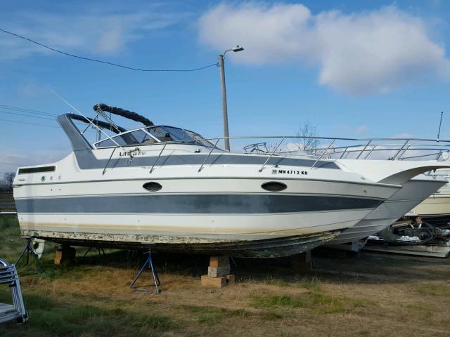 XEU90666J889 - 1989 SUNR BOAT WHITE photo 1