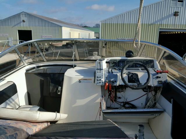 XEU90666J889 - 1989 SUNR BOAT WHITE photo 9