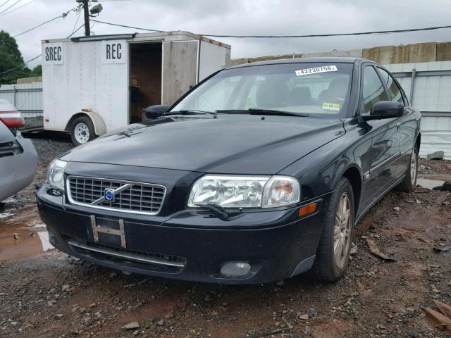 YV1TH592951400366 - 2005 VOLVO S80 2.5T BLACK photo 2