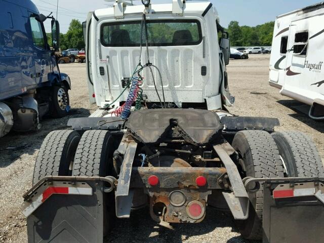 1FUBC4DV7CDBE5571 - 2012 FREIGHTLINER M2 112 MED WHITE photo 6