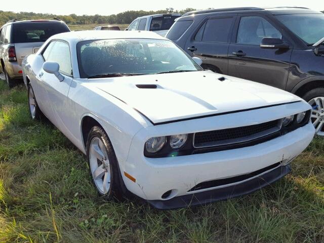 2C3CDYAGXDH645756 - 2013 DODGE CHALLENGER WHITE photo 1