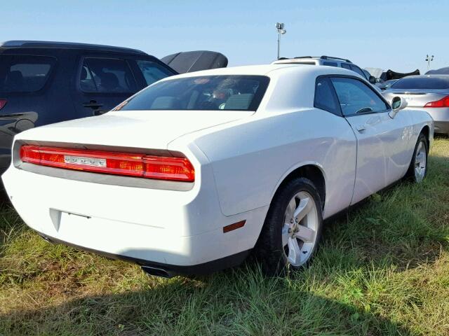 2C3CDYAGXDH645756 - 2013 DODGE CHALLENGER WHITE photo 4