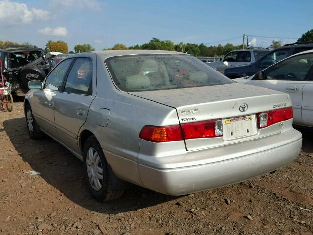 JT2BF22K9Y0235955 - 2000 TOYOTA CAMRY GRAY photo 3