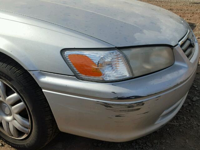 JT2BF22K9Y0235955 - 2000 TOYOTA CAMRY GRAY photo 9