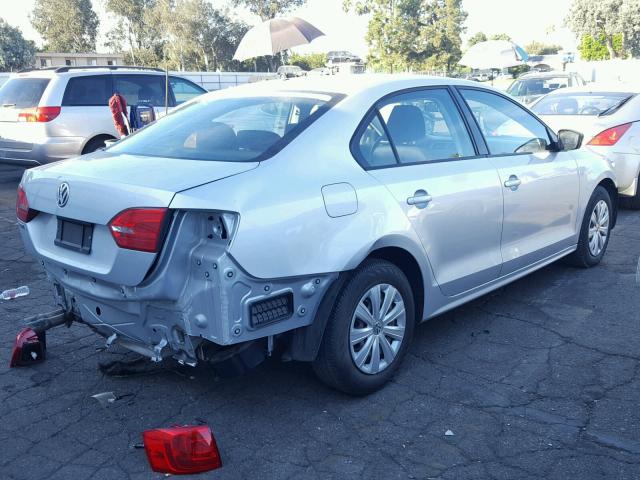 3VW2K7AJ7EM354554 - 2014 VOLKSWAGEN JETTA BASE SILVER photo 4