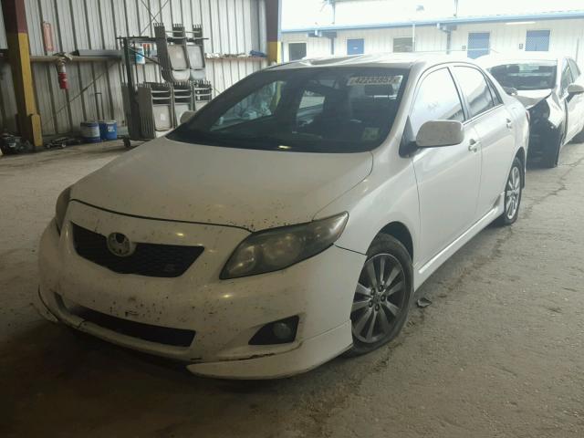 2T1BU4EE2AC398960 - 2010 TOYOTA COROLLA BA WHITE photo 2