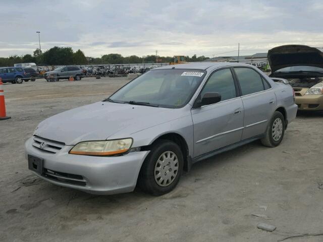 1HGCF86612A130910 - 2002 HONDA ACCORD VAL SILVER photo 2