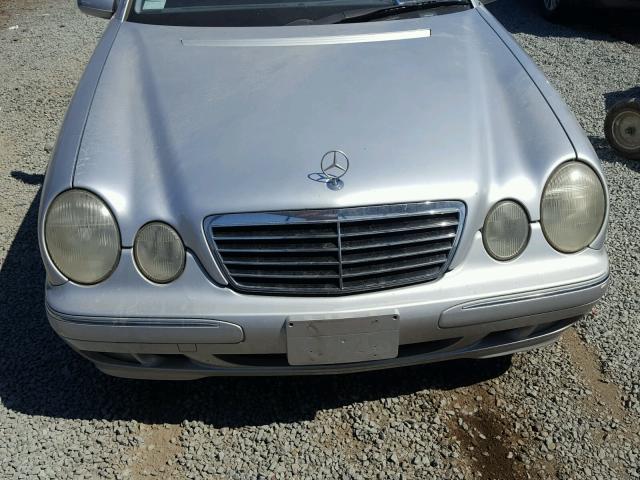 WDBJF65J1YB138281 - 2000 MERCEDES-BENZ E SILVER photo 7