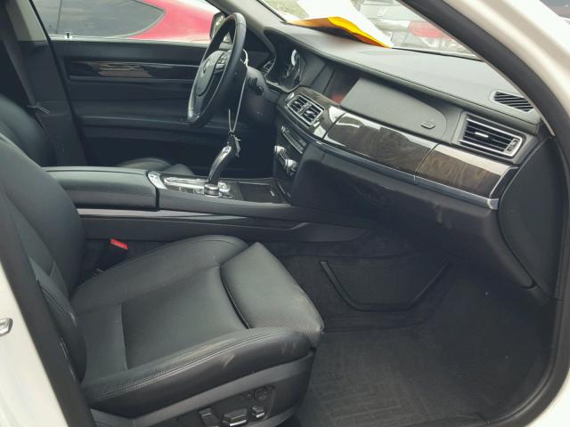 WBAKA8C57BCY37225 - 2011 BMW ALPINA B7 თეთრი ფოტო 5