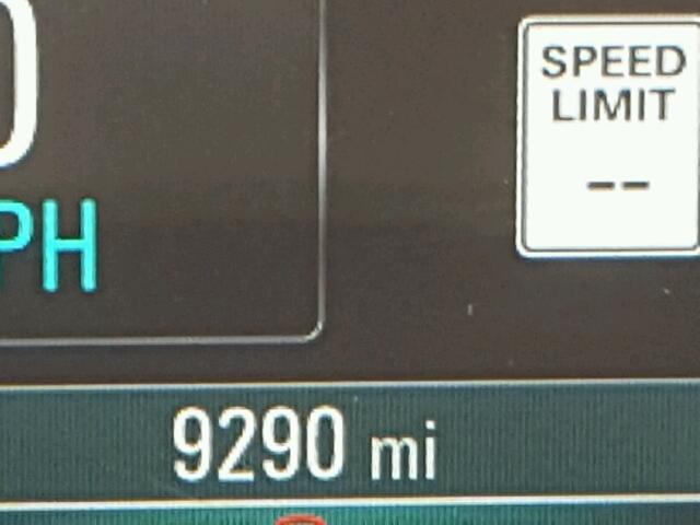 5GAERBKW4JJ138212 - 2018 BUICK ENCLAVE ES RED photo 8