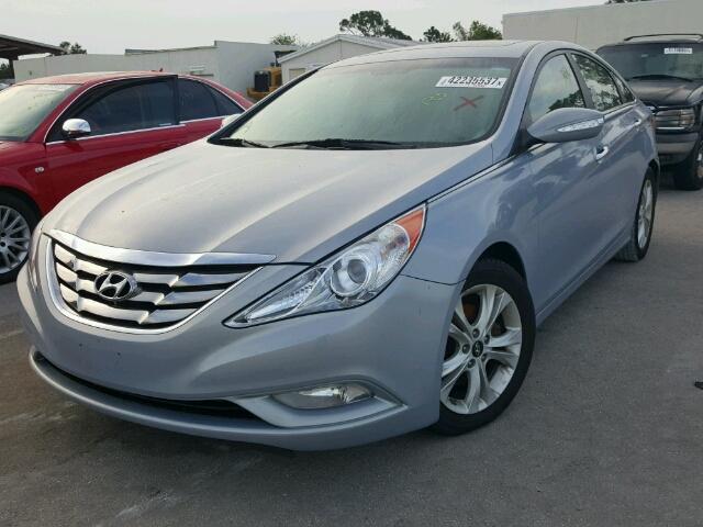 5NPEC4AC3BH030127 - 2011 HYUNDAI SONATA BLUE photo 2