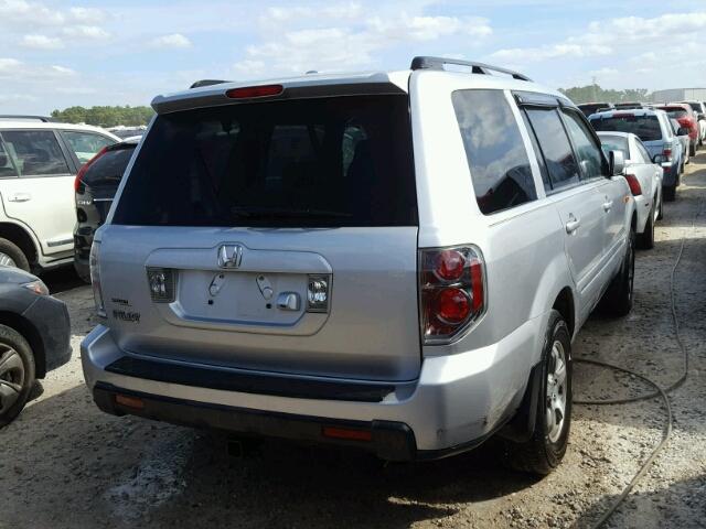 5FNYF28756B030118 - 2006 HONDA PILOT SILVER photo 4