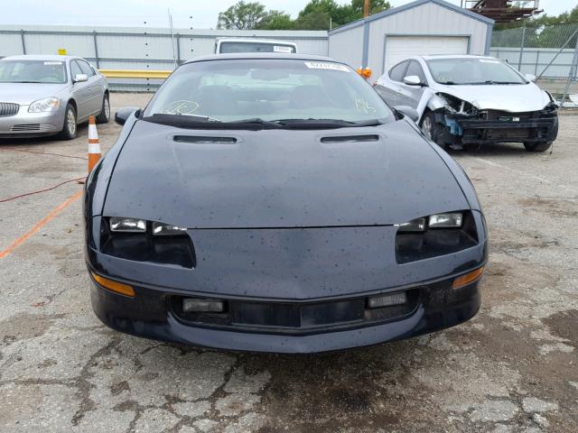 2G1FP22P1P2111265 - 1993 CHEVROLET CAMARO Z28 BLACK photo 10