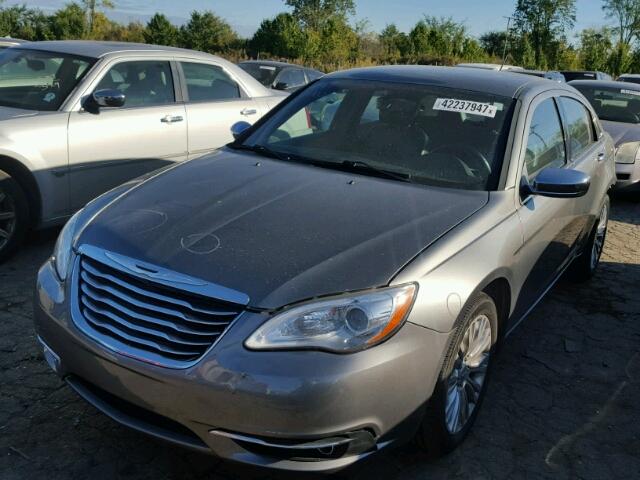 1C3CCBCBXCN277442 - 2012 CHRYSLER 200 LIMITE GRAY photo 2