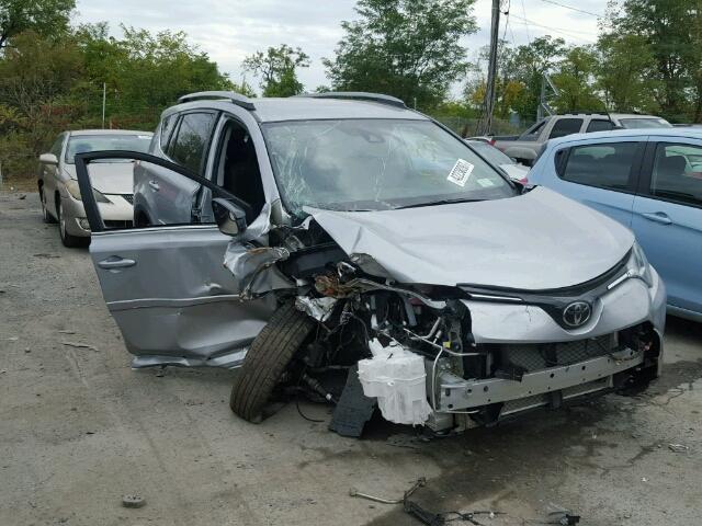 2T3BFREV3HW616265 - 2017 TOYOTA RAV4 LE Gümüş foto 1