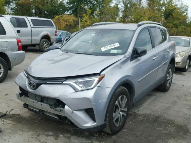 2T3BFREV3HW616265 - 2017 TOYOTA RAV4 LE SILVER photo 2