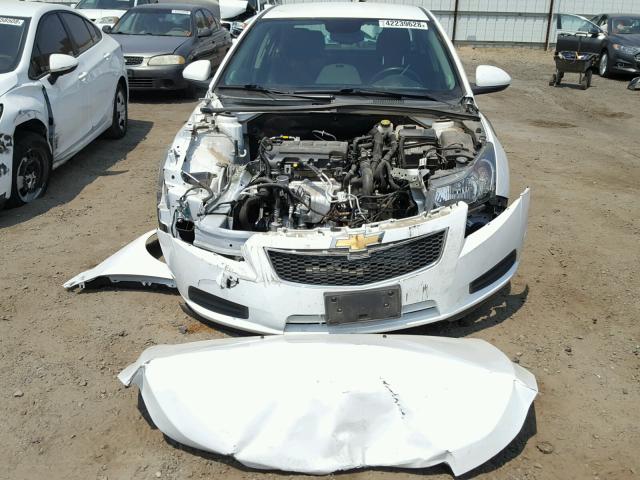 1G1PC5SB0E7102309 - 2014 CHEVROLET CRUZE LT WHITE photo 9