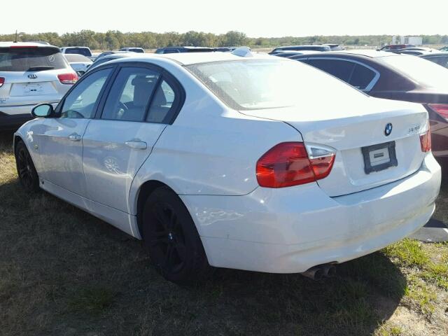 WBAVA33508K053015 - 2008 BMW 328 WHITE photo 3