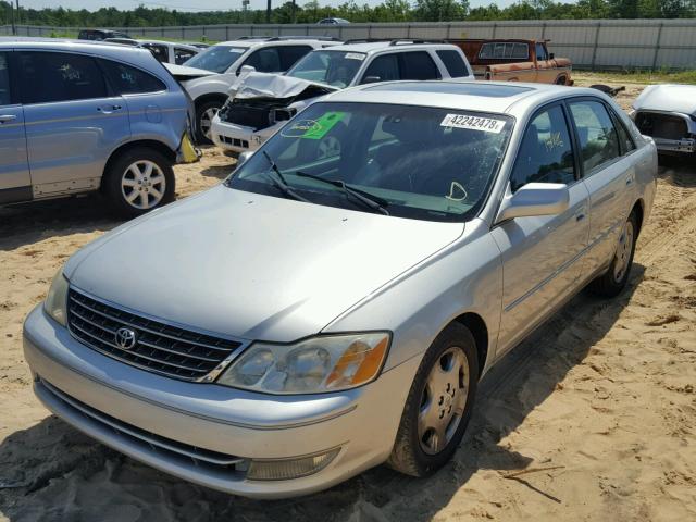 4T1BF28B33U306269 - 2003 TOYOTA AVALON XL/ SILVER photo 2