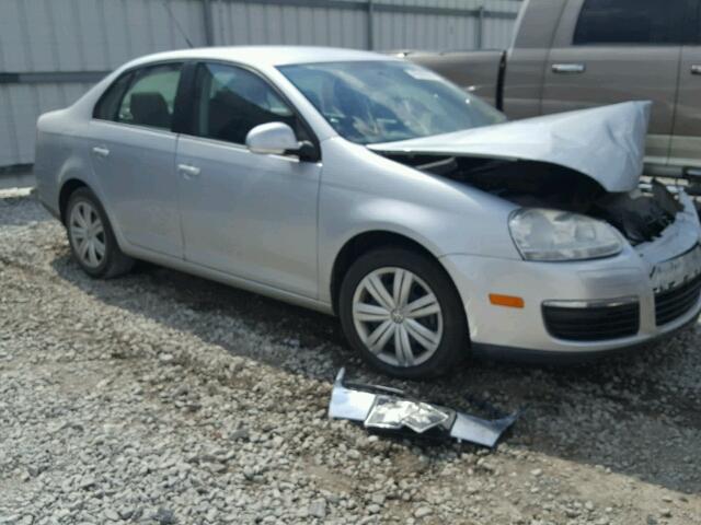 3VWJX7AJXAM003581 - 2010 VOLKSWAGEN JETTA S 银色 照片 1