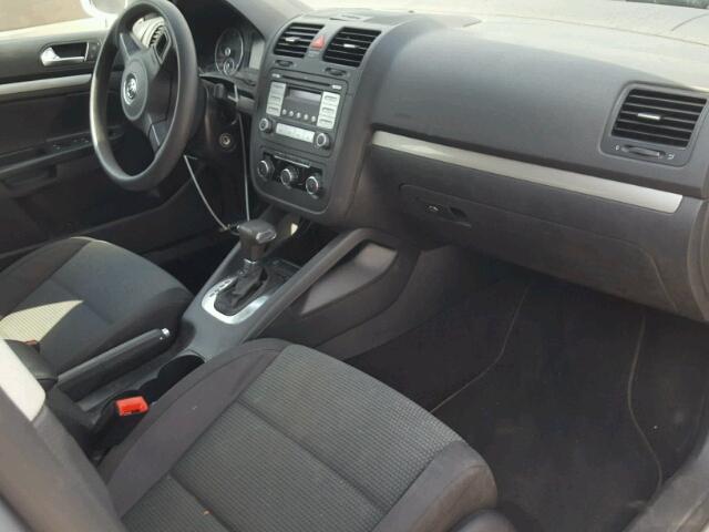 3VWJX7AJXAM003581 - 2010 VOLKSWAGEN JETTA S 银色 照片 5