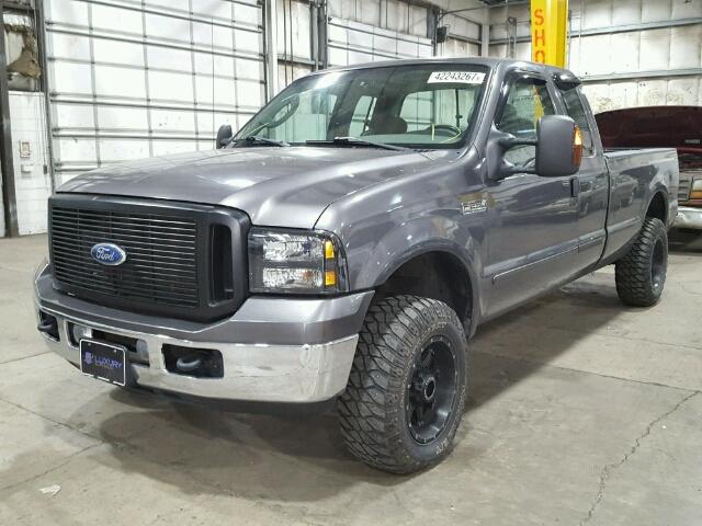 1FTSX21526EA53983 - 2006 FORD F250 SUPER GRAY photo 2