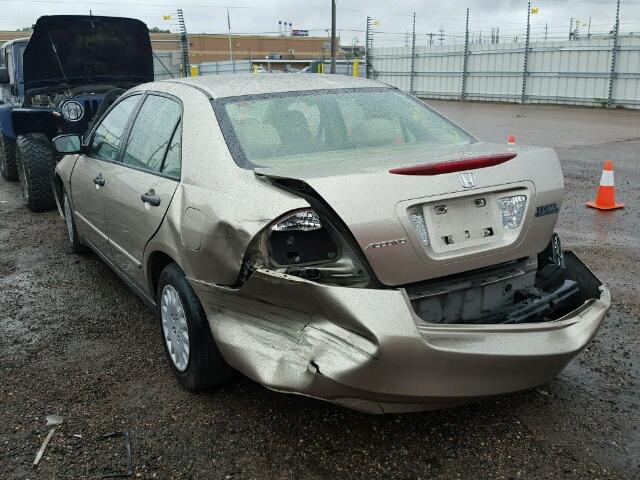 JHMCM56107C018150 - 2007 HONDA ACCORD VAL GOLD photo 3