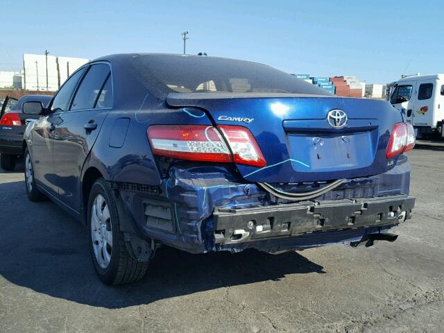 4T1BF3EK7AU522276 - 2010 TOYOTA CAMRY BASE BLUE photo 3