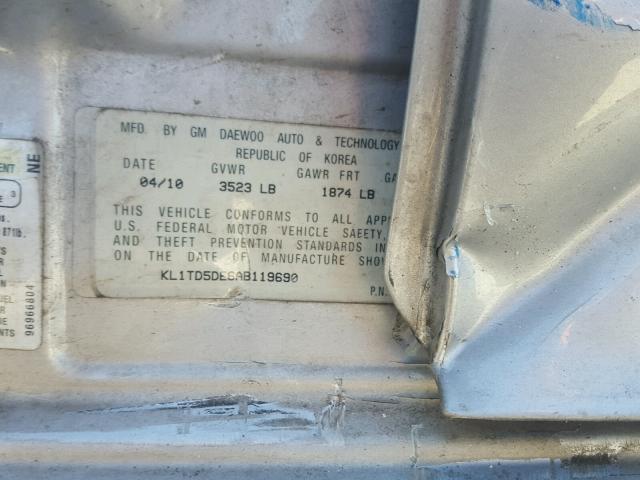 KL1TD5DE6AB119690 - 2010 CHEVROLET AVEO LS SILVER photo 10