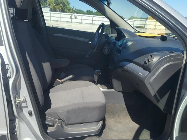 KL1TD5DE6AB119690 - 2010 CHEVROLET AVEO LS SILVER photo 5