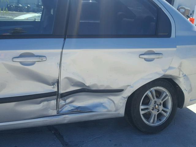 KL1TD5DE6AB119690 - 2010 CHEVROLET AVEO LS SILVER photo 9