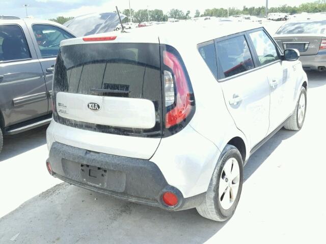 KNDJN2A29F7795504 - 2015 KIA SOUL SILVER photo 4