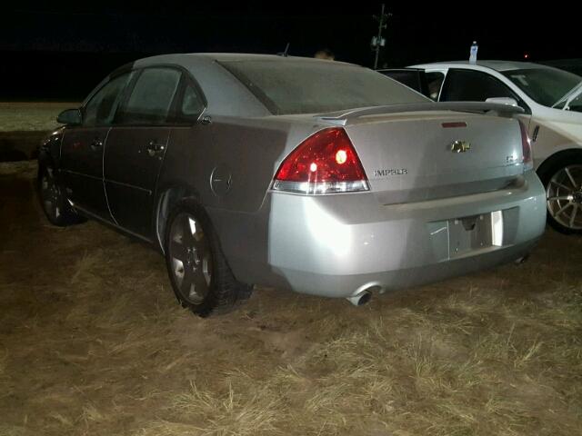 2G1WD58C181346724 - 2008 CHEVROLET IMPALA GRAY photo 3