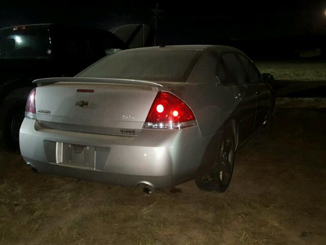 2G1WD58C181346724 - 2008 CHEVROLET IMPALA GRAY photo 4