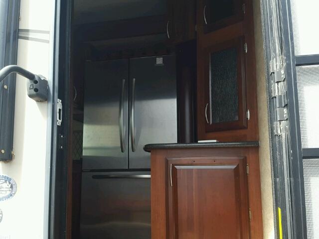 5ZT3SN0BXEG700921 - 2014 SANT MOTORHOME CREAM photo 8