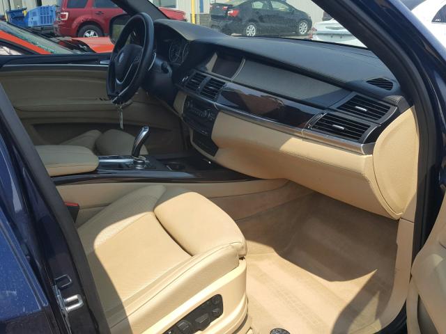 5UXZV8C52CL422173 - 2012 BMW X5 XDRIVE5 BLUE photo 5